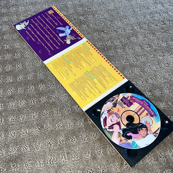 Disney Vintage 1996 Animated Storybook The Hunchback of Notre Dame CD-Rom - Picture 2 of 4